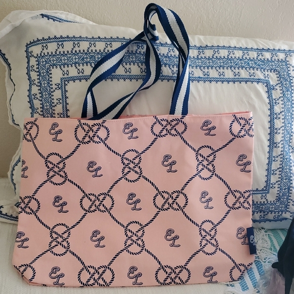 Brand New Lipstick by Estee Lauder, and tote bag Elegant Patterns - Picture 9 of 13